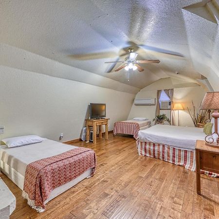 Готель The Olive @ Mendelbaum Winery Guest Cabins Фредеріксбург Екстер'єр фото