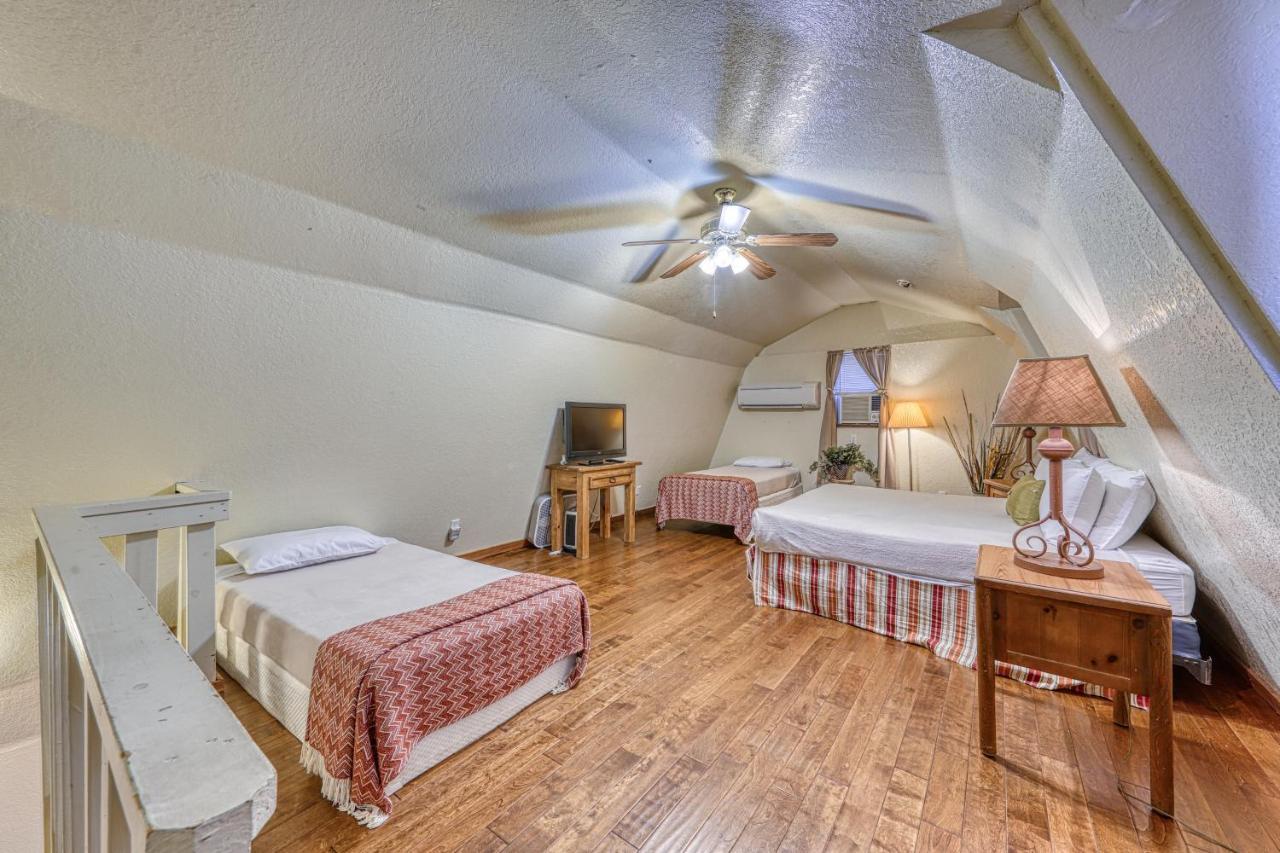 Готель The Olive @ Mendelbaum Winery Guest Cabins Фредеріксбург Екстер'єр фото