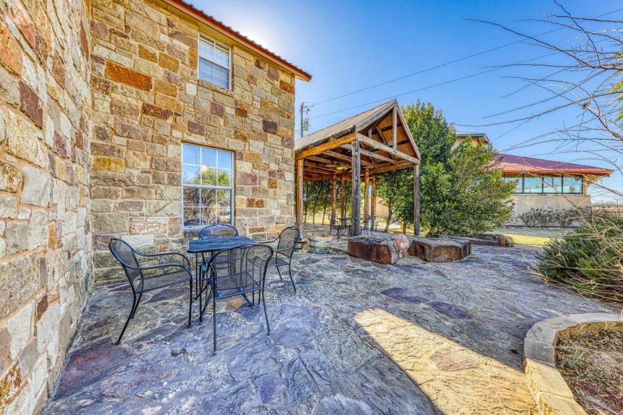 Готель The Olive @ Mendelbaum Winery Guest Cabins Фредеріксбург Екстер'єр фото