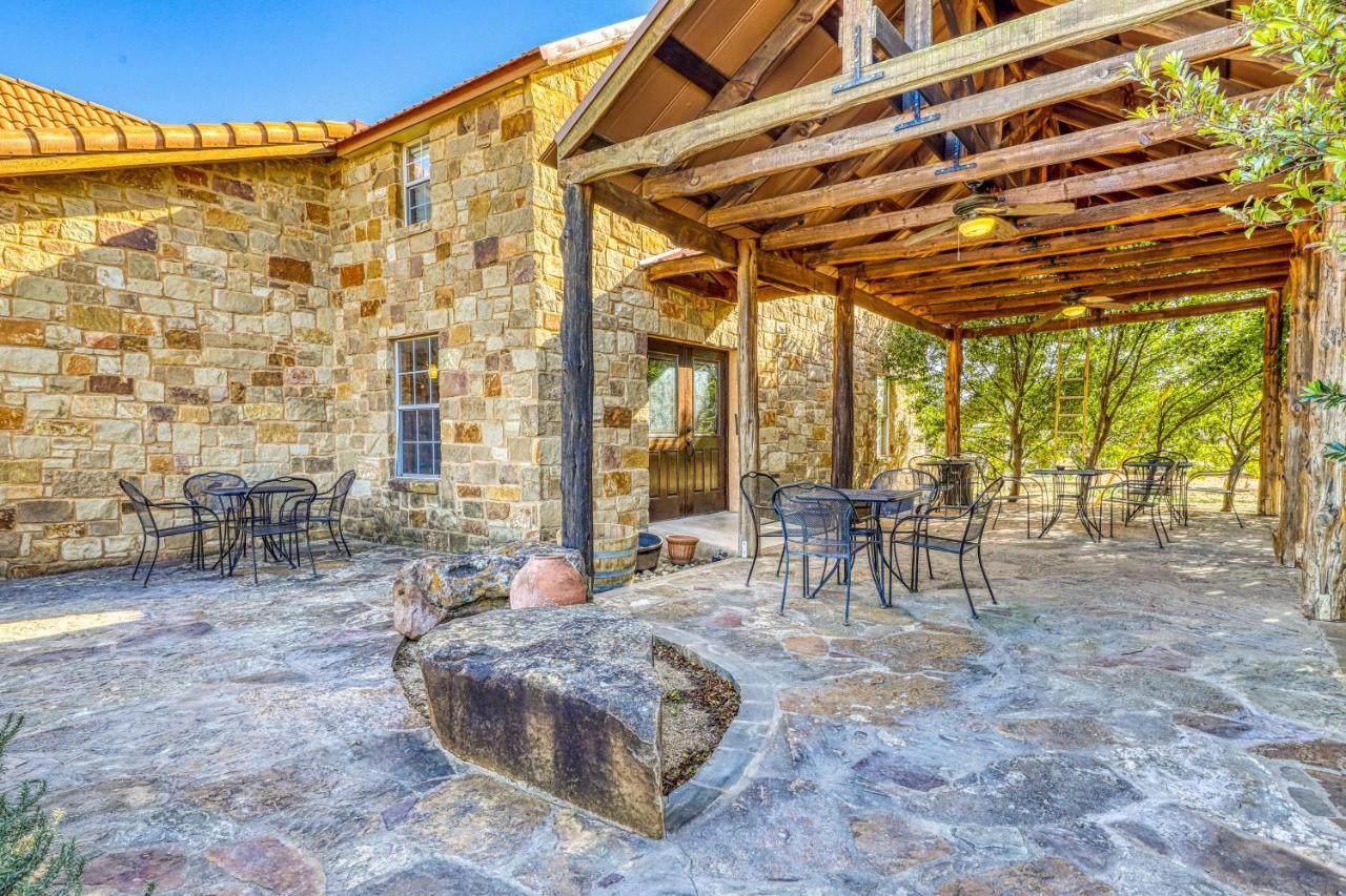 Готель The Olive @ Mendelbaum Winery Guest Cabins Фредеріксбург Екстер'єр фото